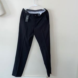 Men’s Haggar Premium Comfort Dress Pant. Size 32w x 34l, dark charcoal